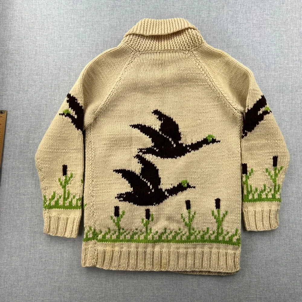 Vintage 60s Mary Maxim Cowichan Duck Hunting Wool Cardigan Men Medium Cream